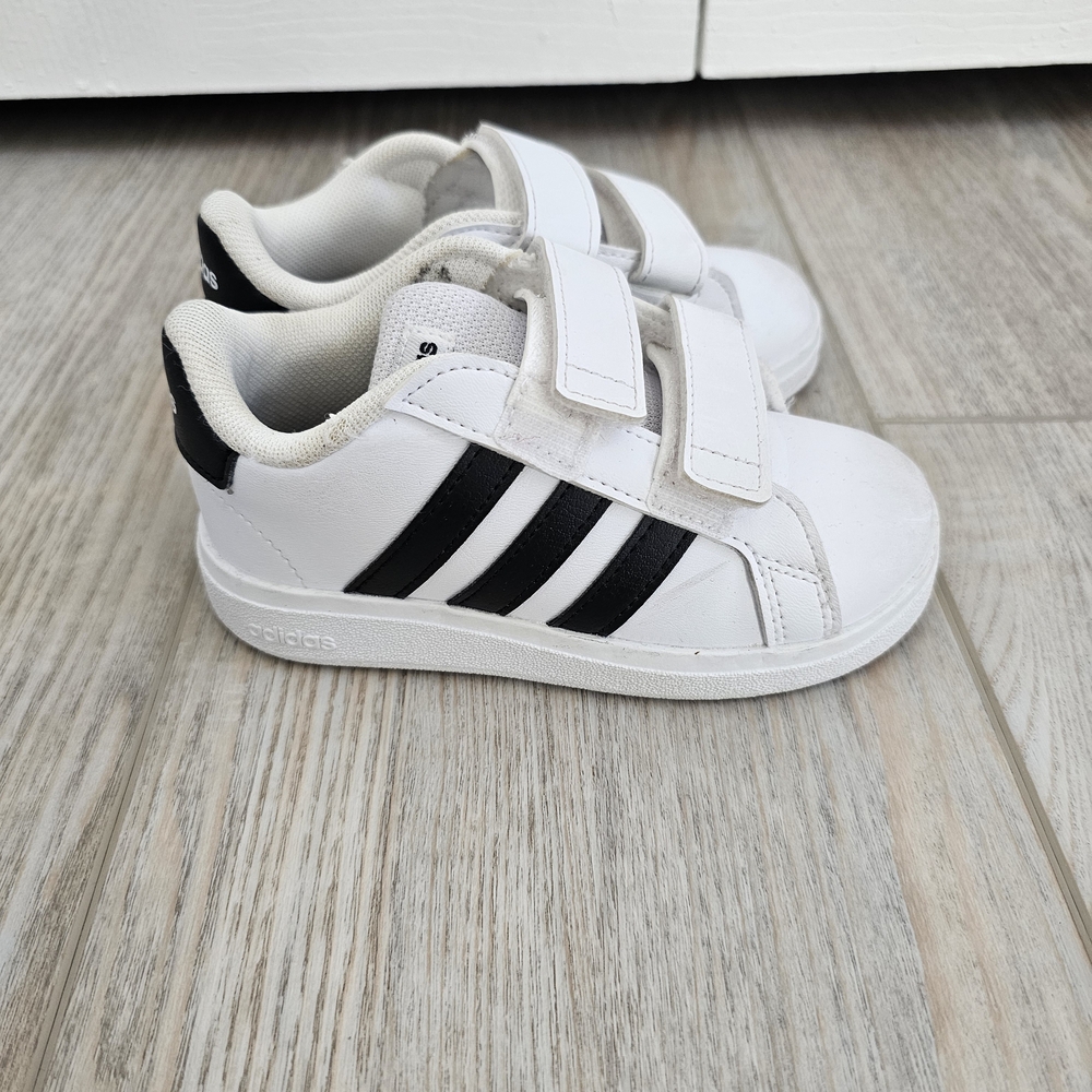 Adidas Kids White and Black Sneakers